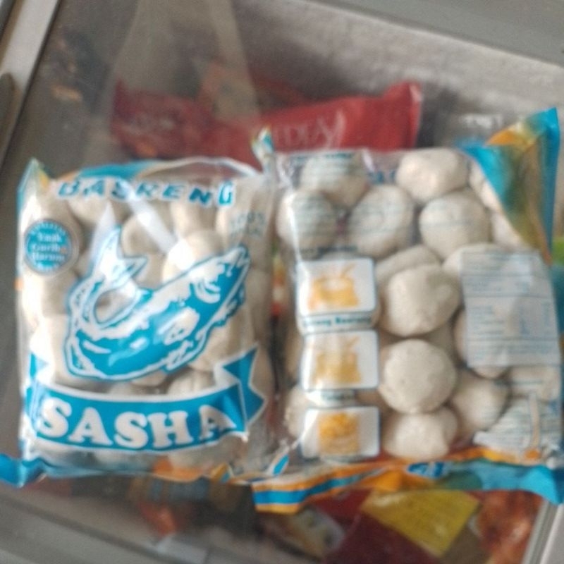

Sasha BasoGoreng isi 25 pcs