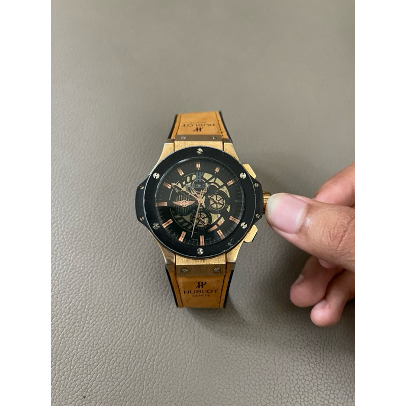 jam hublot automatic