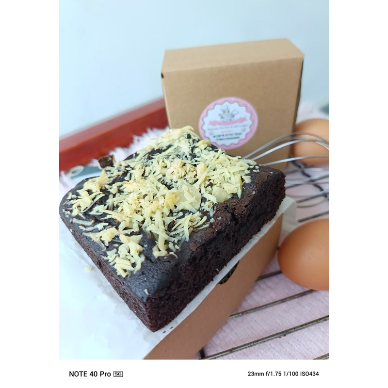 

PREMIUM BROWNIES KEJU FUDGY 10x10