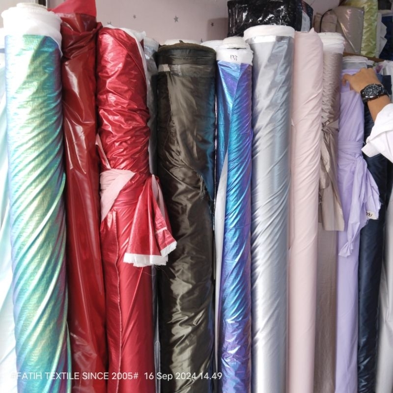 HARGA/1 M | KAIN HOLOGRAM | KAIN SEMI KULIT | KAIN HOLOGRAM GLOSSY | KAIN IMPORT PREMIUM