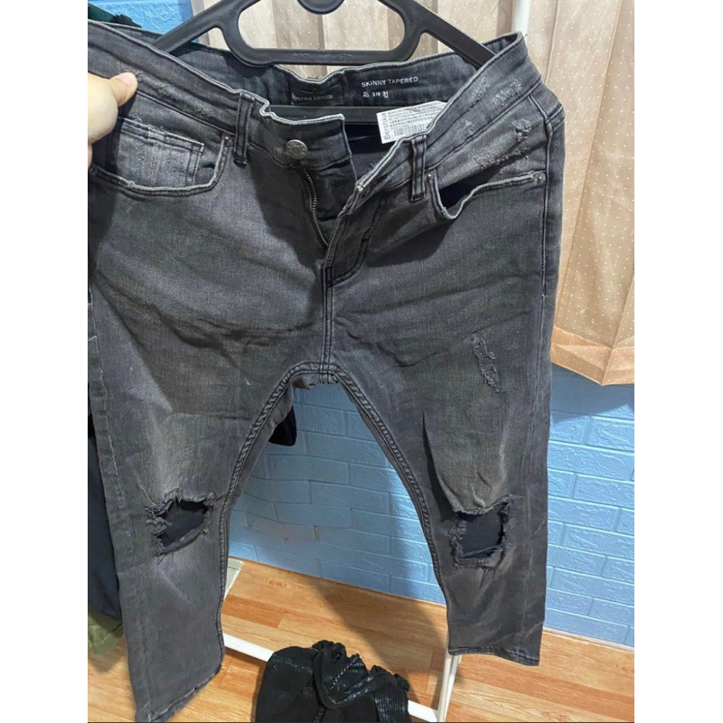 BERSHKA JEANS PRIA