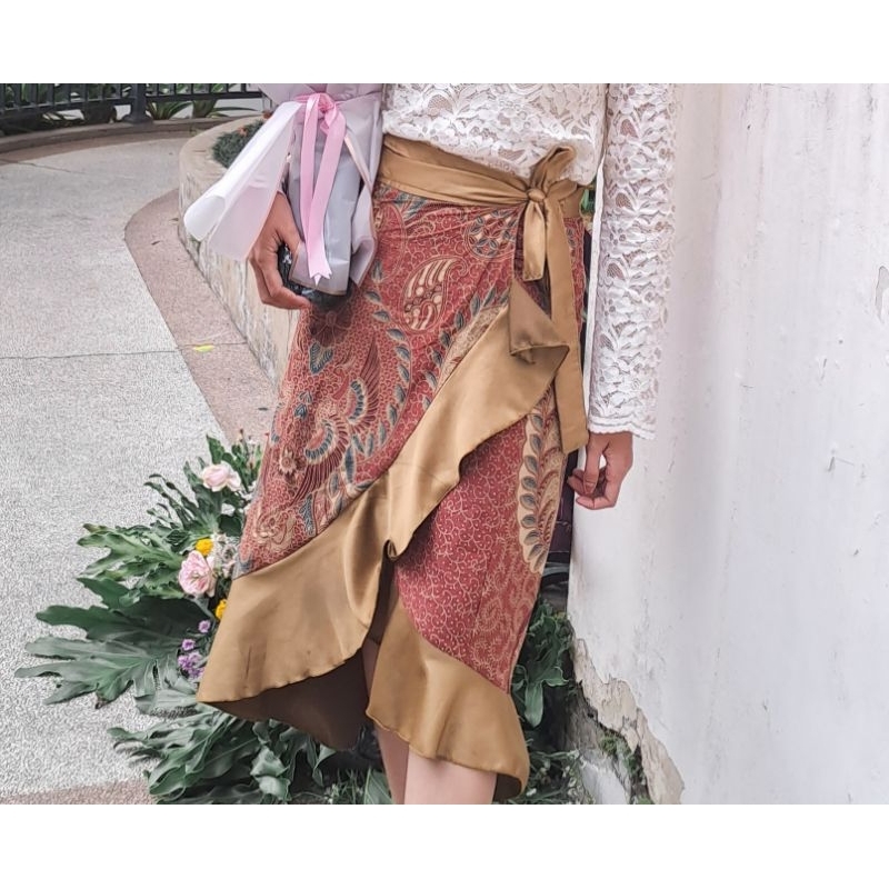 Jasa Jahit - Kemeja, Blus, Rok dan Dress Batik
