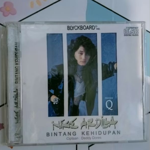 Kaset CD Second -Nike Ardilla "Bintang Kehidupan"