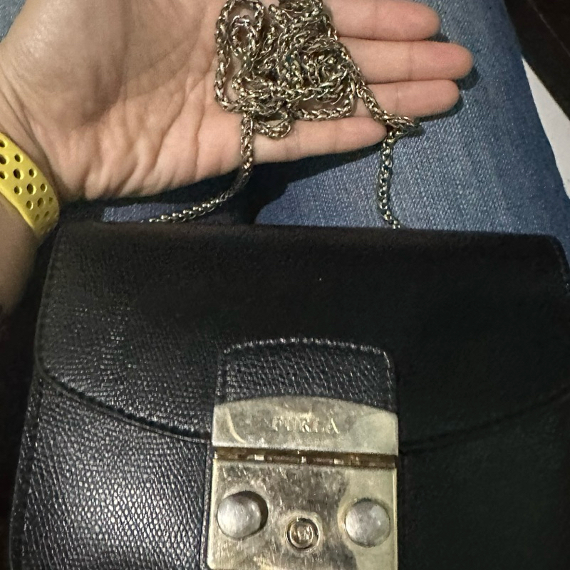 Furla Metropolis Hitam