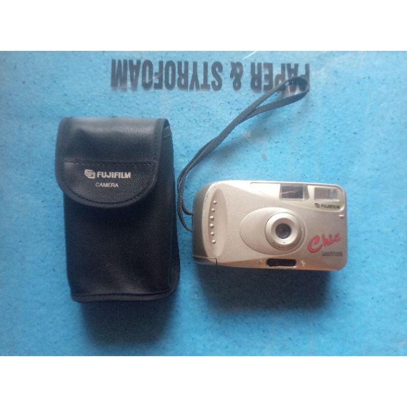 Kamera Analog Fujifilm Chic