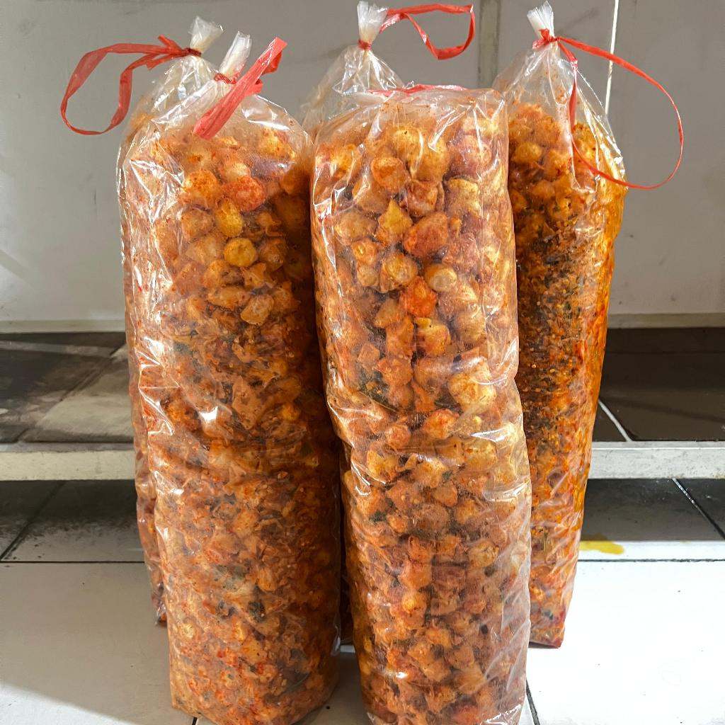 

Kemeriyuk Somai Goreng Pedas Daun Jeruk dan Original