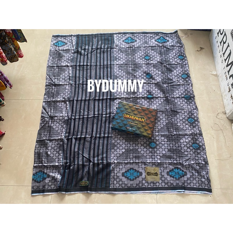Sarung Jacquard Premium halus lembut merk Ukhuwah grosir murah warna abu kombinasi biru