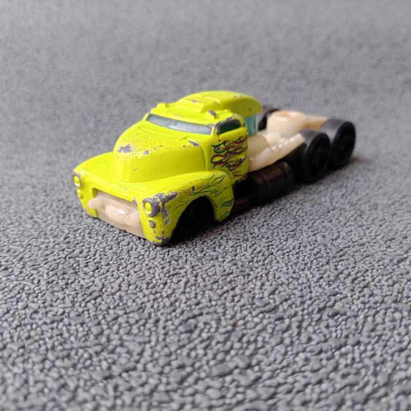 Hotwheels Truk Hauler