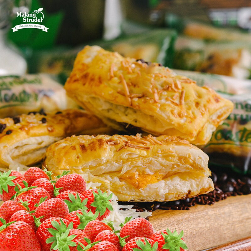 Malang Strudel Toaster Strawberry