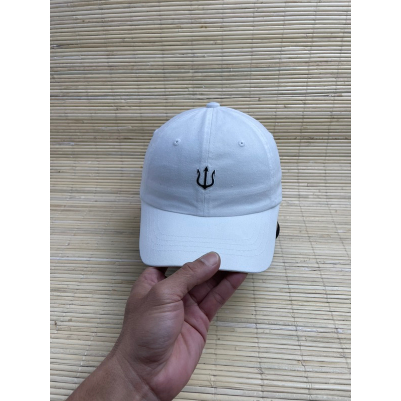 topi verutum simple cap