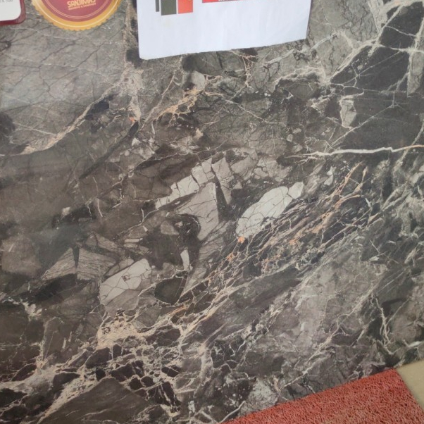 GRANIT LANTAI SANDIMAS POLISHED BLACK CORSICA 80X80 1.92M FREE ONGKIR