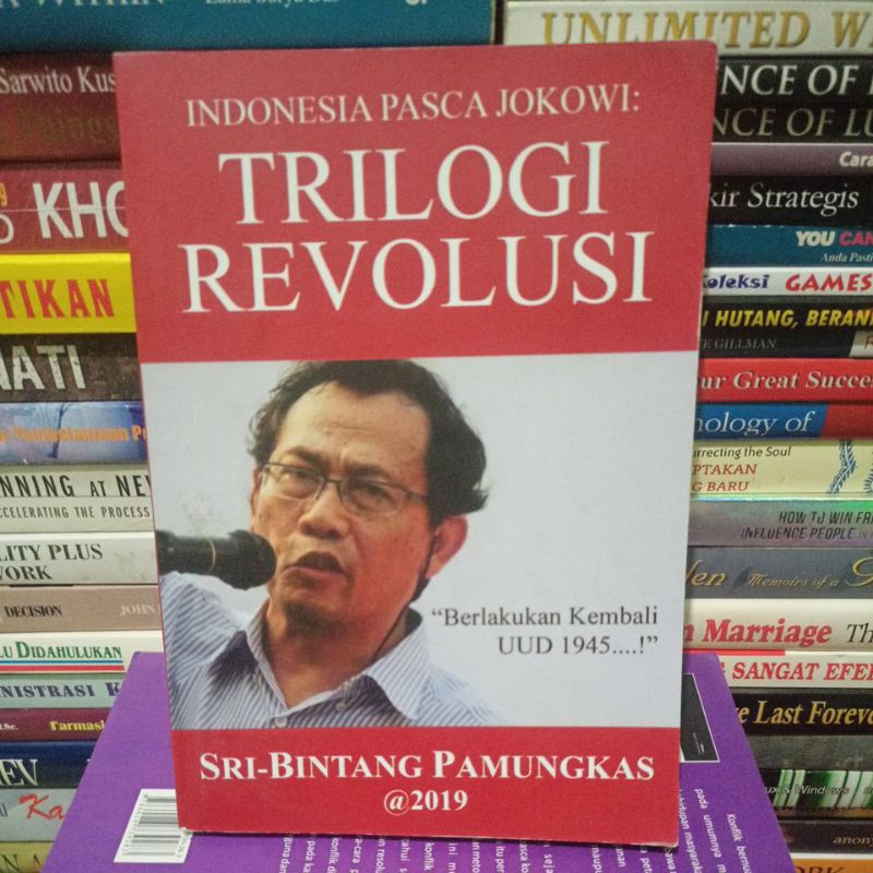 Buku Indonesia pasca Jokowi: trilogi revolusi by Sri - Bintang Pamungkas