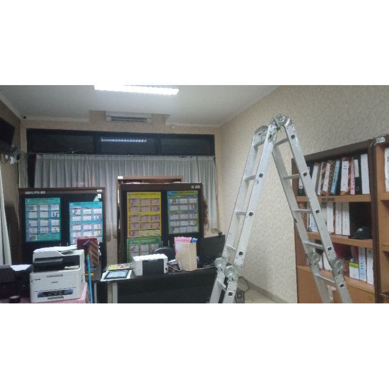 Jasa pasang wallpaper dinding se-jabodetabek