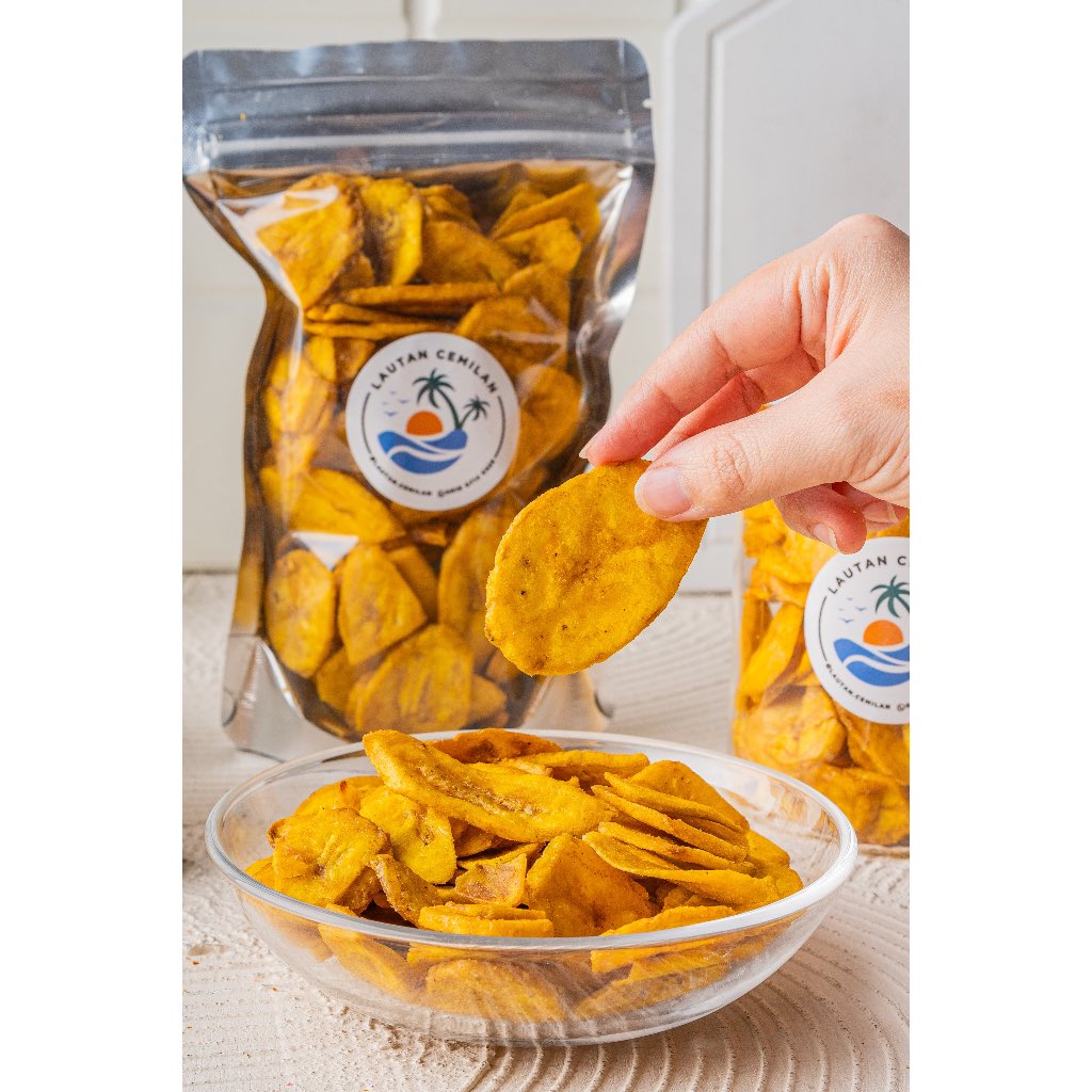 

Cemilan Keripik Pisang Koin Gurih / Kue Kering Keripik Pisang Renyah