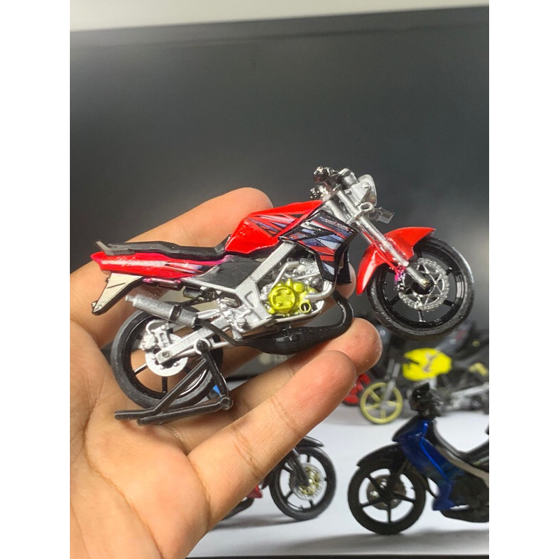 Miniatur motor Ninja ss skala 1:20