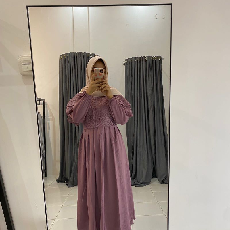 Gamis Brokat Bunga Bahan Crinkle Airflow (5261)