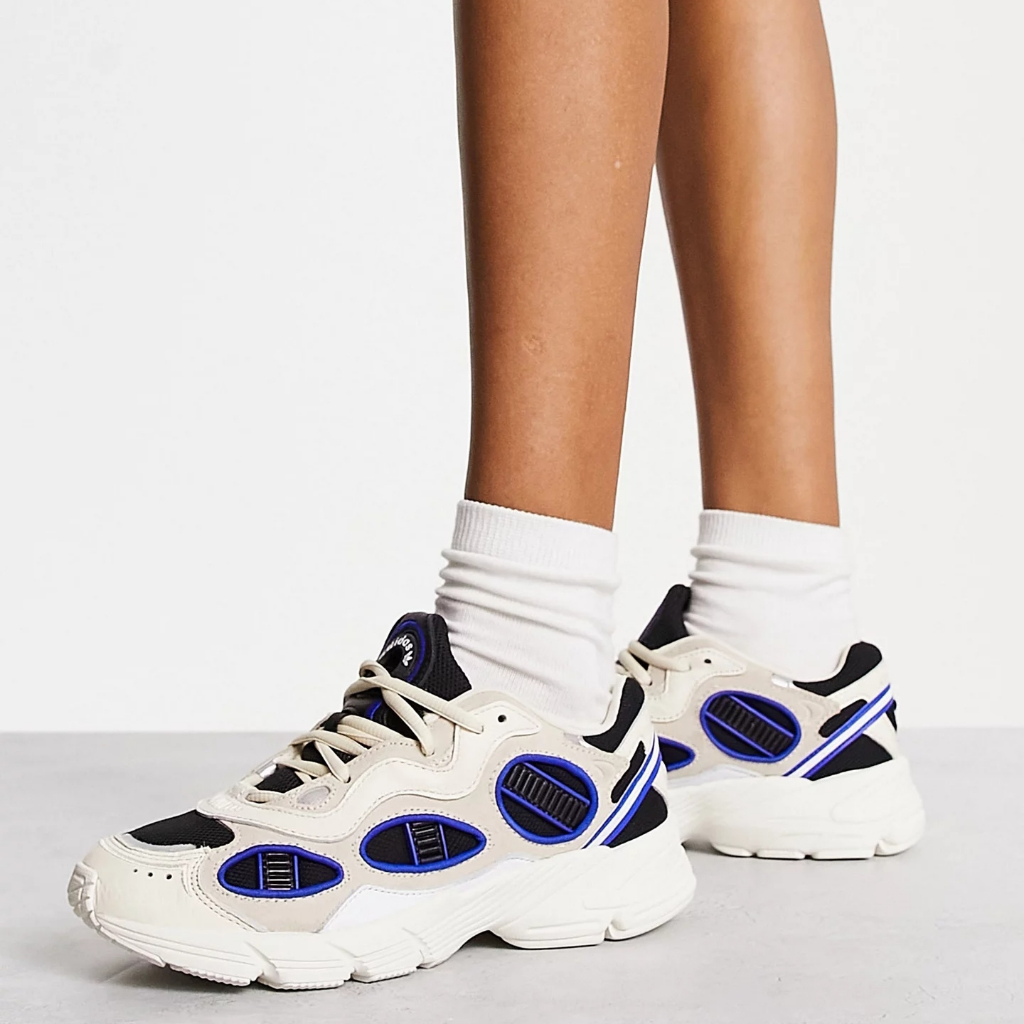 SEPATU JALAN ADIDAS ASTIR SN WANITA ART HQ4378