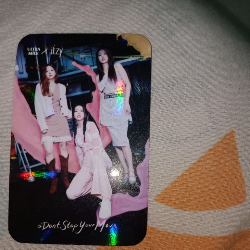 PHOTOCARD (PC) ITZY x ULTRA MILK