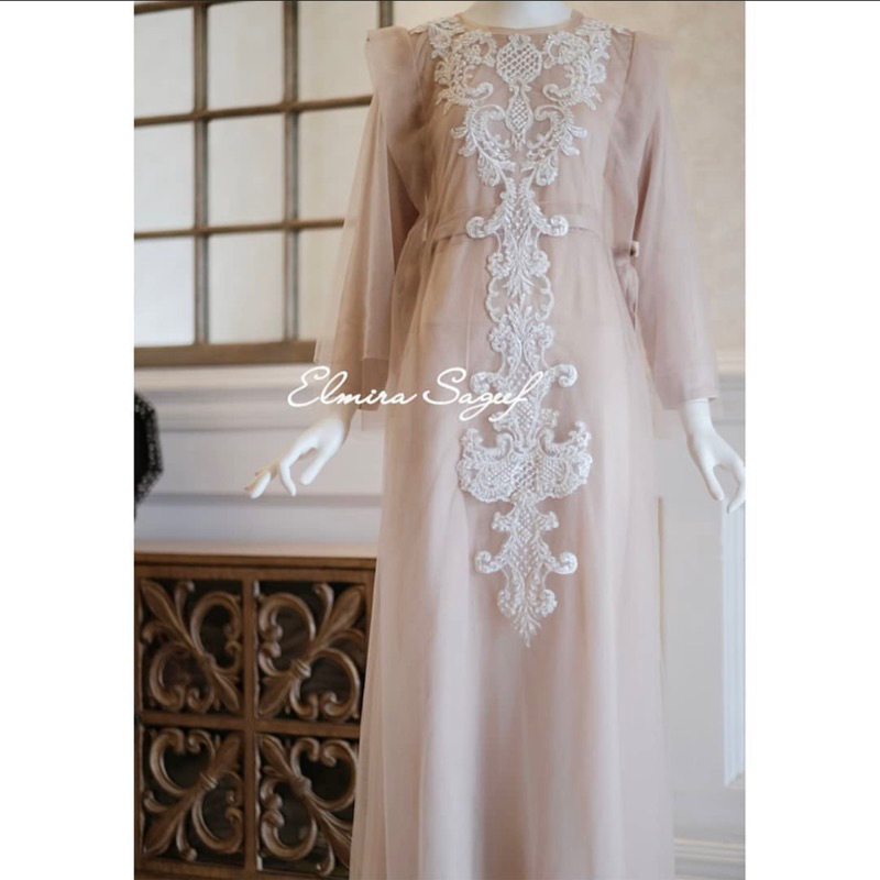 Preloved Jasmine Dress in White by Elmira Sageef