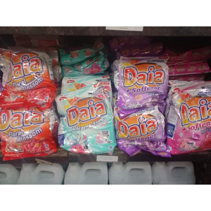 Daia Detergen bubuk 800gr