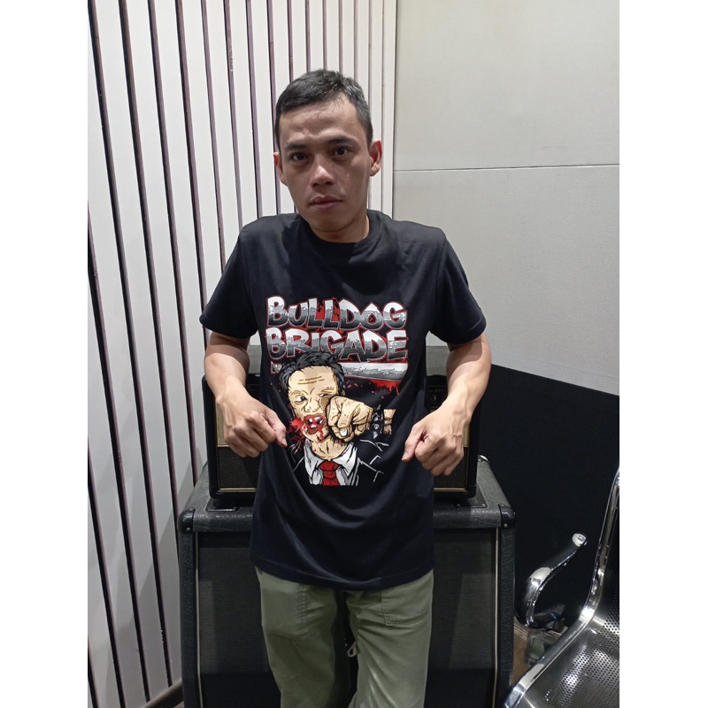 Bulldog Brigade Official Merchandise "Sumpal Mulutmu" Hitam