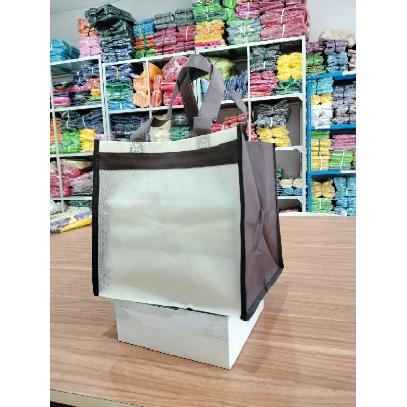 

Tas spunbond bag box bag ukuran 22 x 22cm