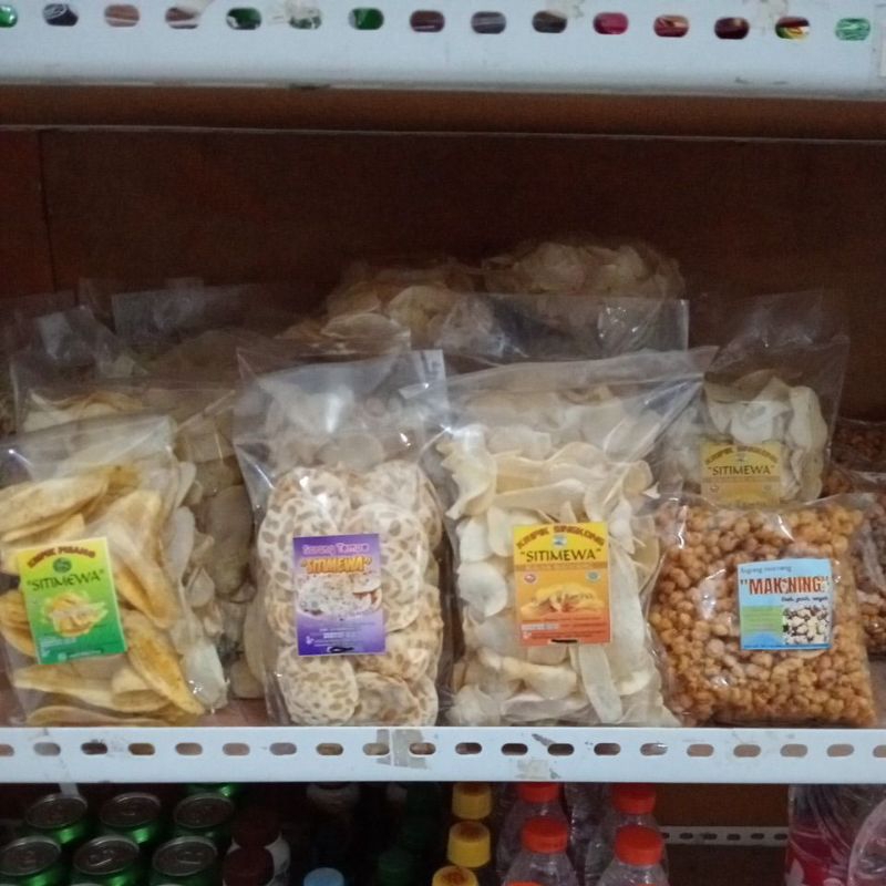 

CEMILAN KRIPIK SINGKONG/PISANG/TEMPE 135gr