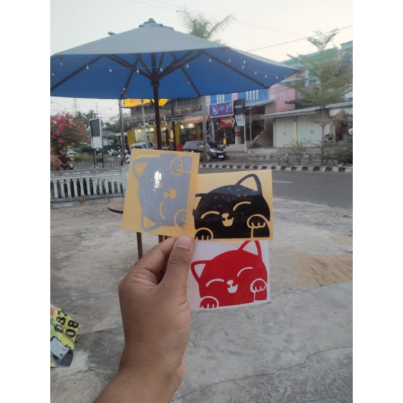 Stiker kucing lucu