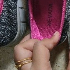 sepatu brand Nevada