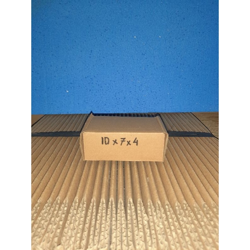 

kardus 10x7x4 cm diecut kuncian polos