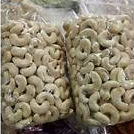 

KACANG MEDE MENTAH 1KG / MEDE METAH JUMBO GRADE W180