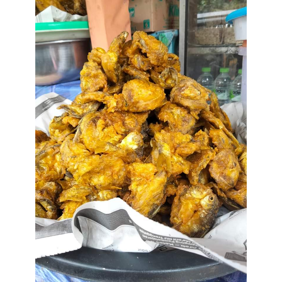 

ikan wader goreng Waduk Gajah Mungkut Wonogiri terkenal Sangat lezatt gurih .di temani nasi dan sambal 250 gram