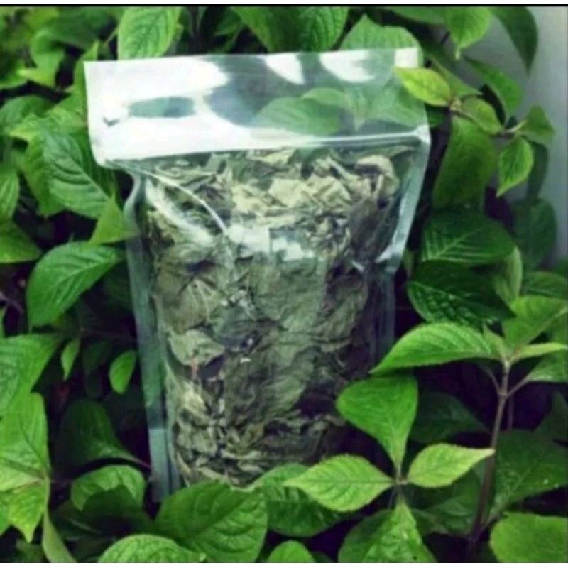 

(teh daun kibeling kering per 100 gram)