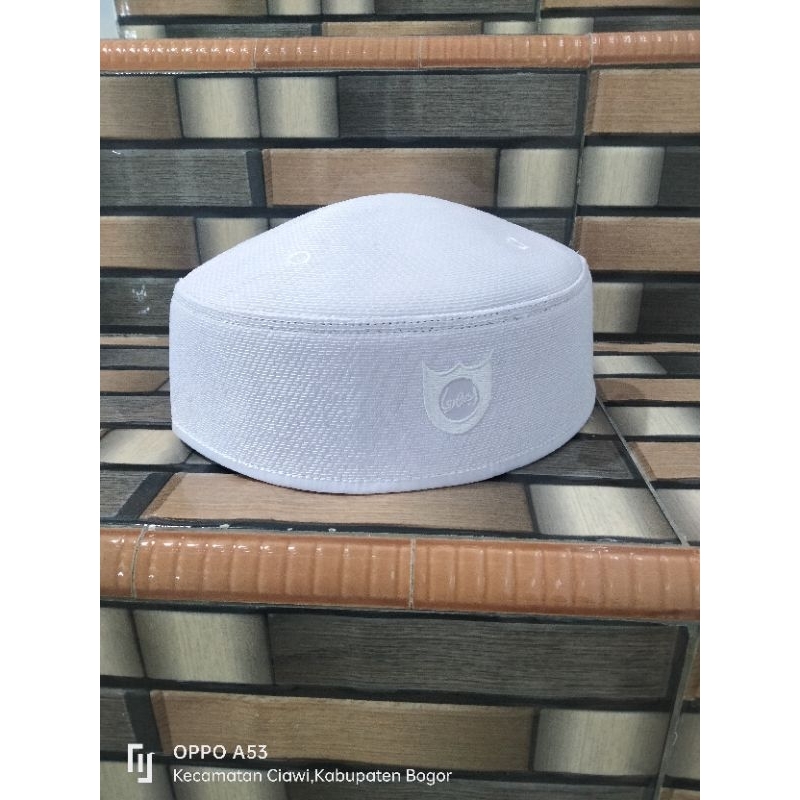 KEKINIAN peci kopeah terompah malaysia/peci putih haji/songkok pria santri KEKINIAN