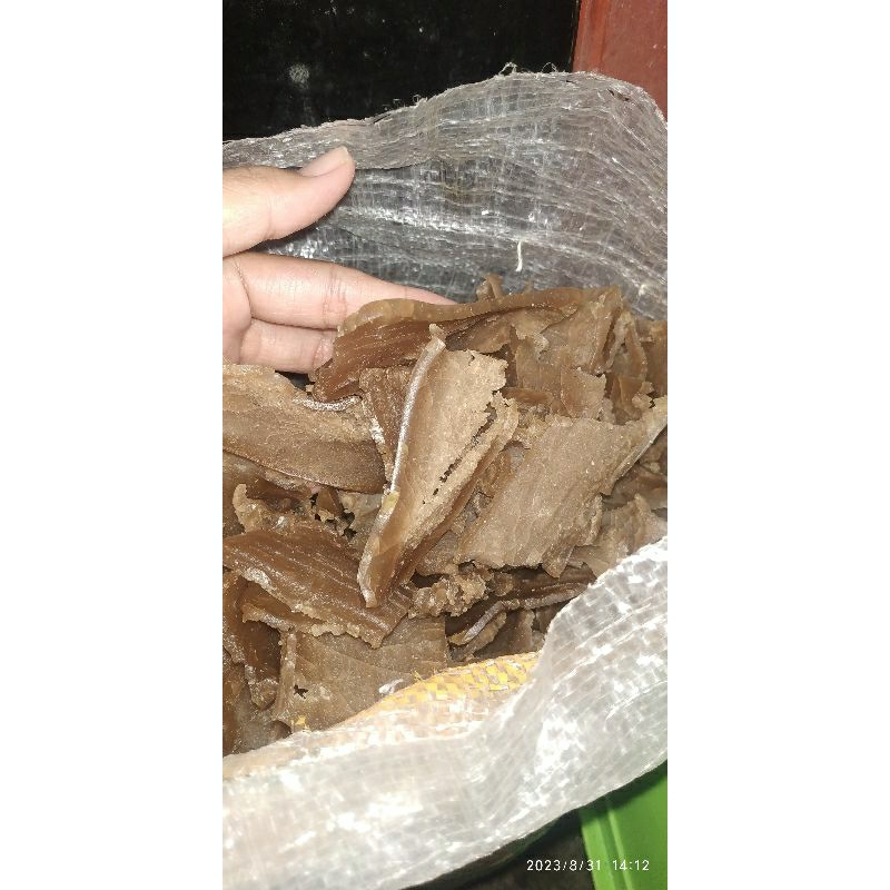 

KERUPUK MENTAH DAN MATANG