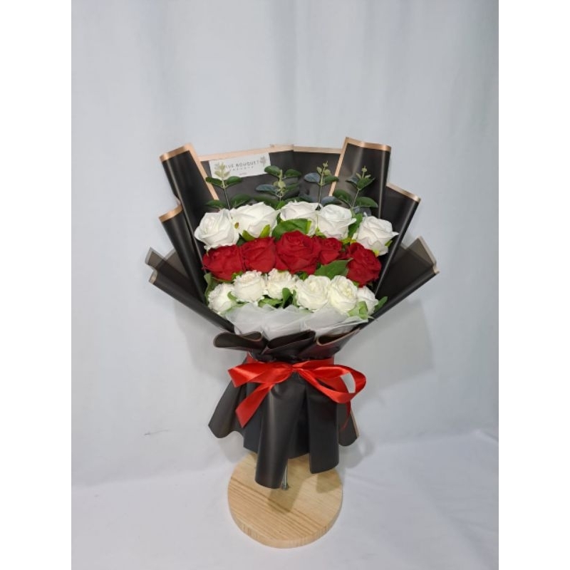 

Buket Bunga/ Bouquet Flower/ Hand Bouquet/ Buket Flower Mawar/ Buket Bunga Mawar