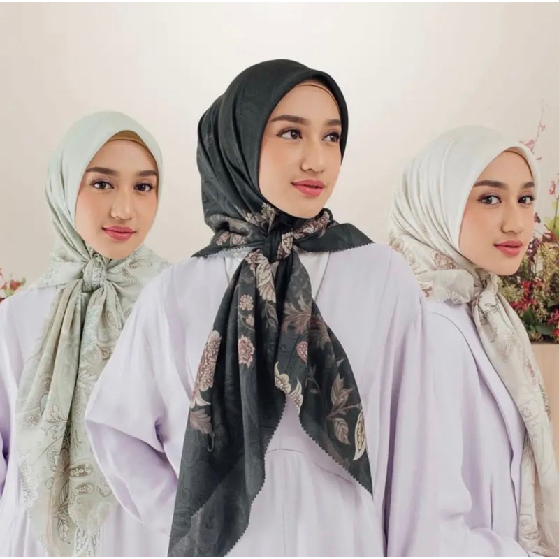 Hijab voal motif lasercut pouch