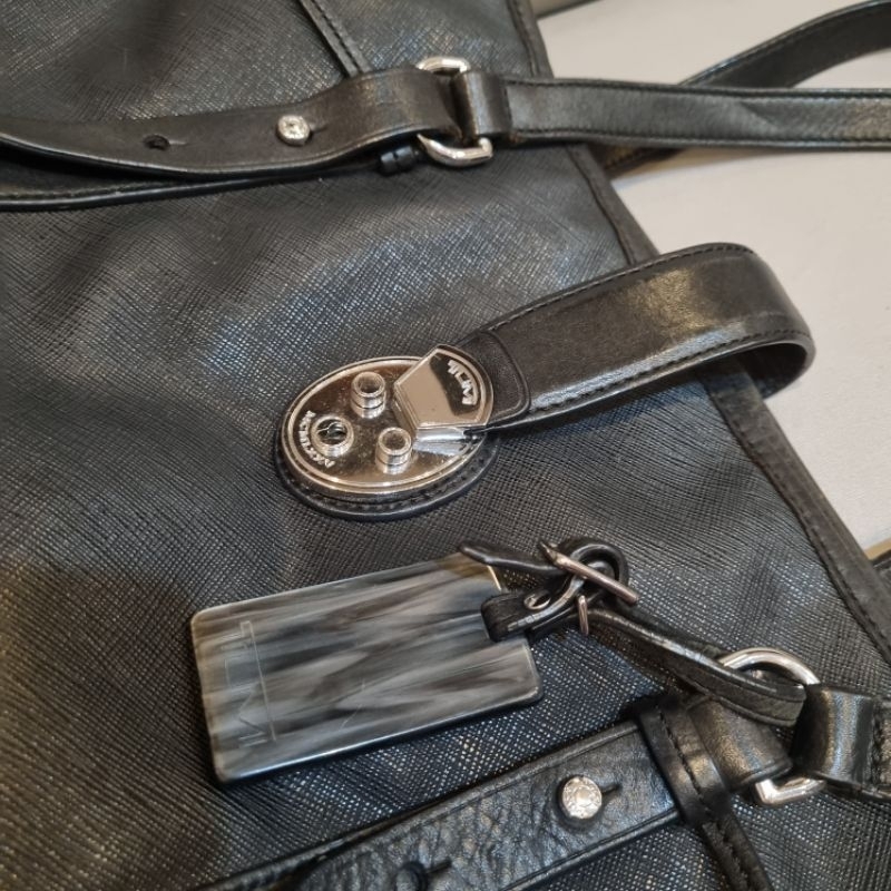 Preloved Tumi Villa Tote Bag Tas Laptop