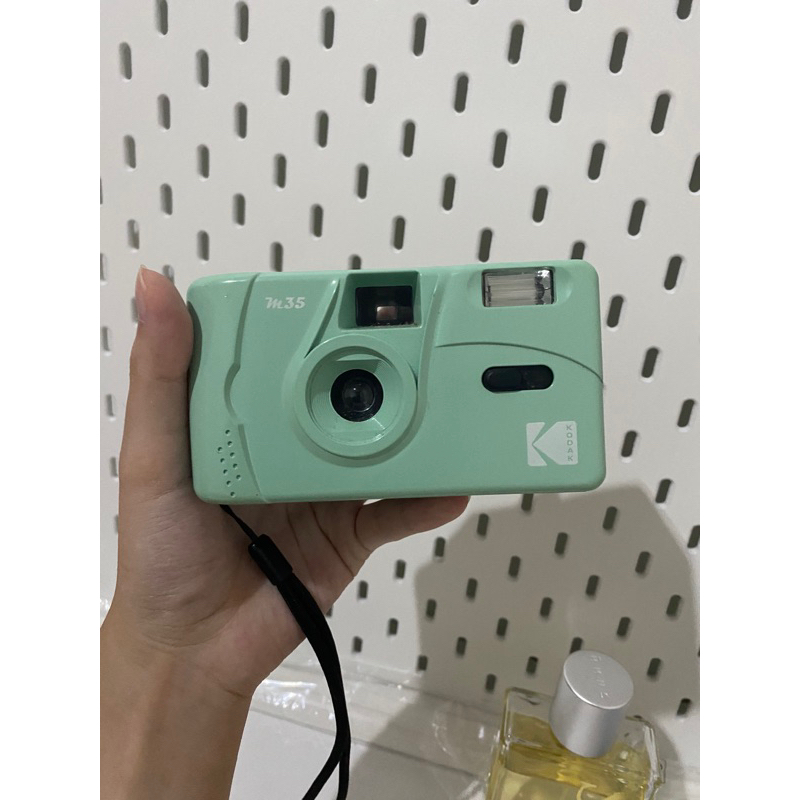 preloved kamera analog kodak m35 hijaud
