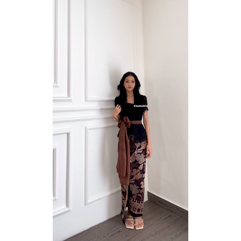 Kebaya Bordir Warna Hitam Putih Cream Kondangan Wisuda Modern Pakaian Adat Bali Dewasa Model Kutu Ba