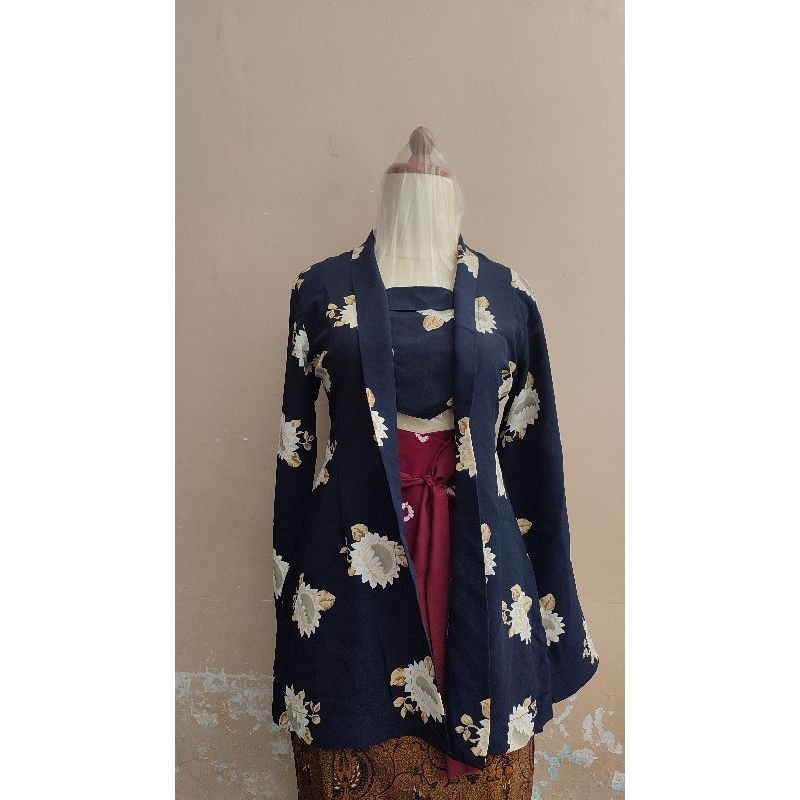 Kebaya Lawasan Bunga Mekar