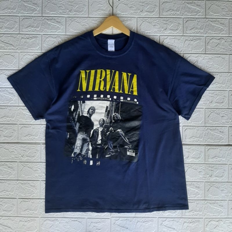 kaos t shirt band NIRVANA tag GILDAN size L-XL unisex second kf