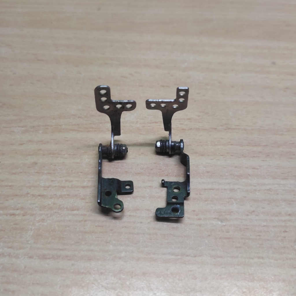 Engsel Hinge Notebook Acer Aspire One D257