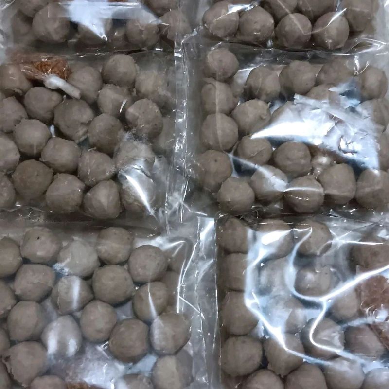 

baksopolos + bumbu kuah