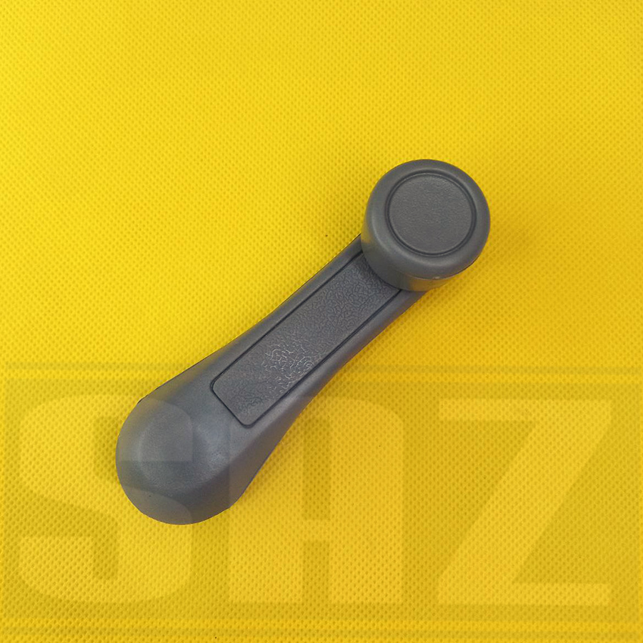 Engkol handle putaran kaca Isuzu Panther tahun 1991 - 2004 warna Abu-Abu