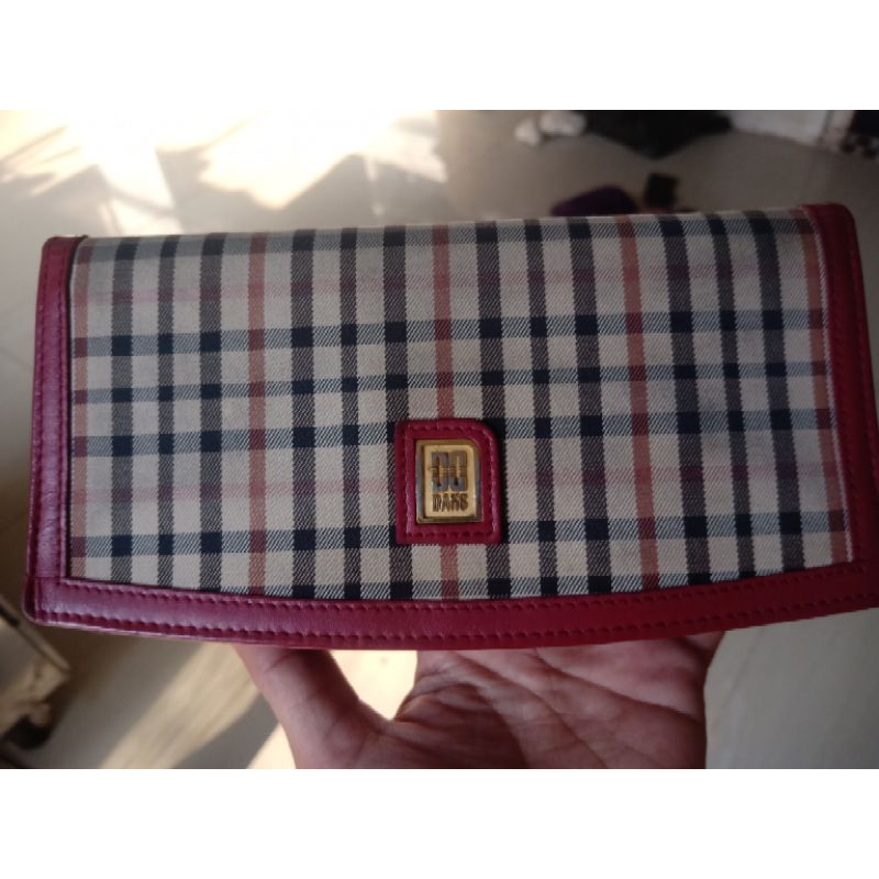 dompet daks