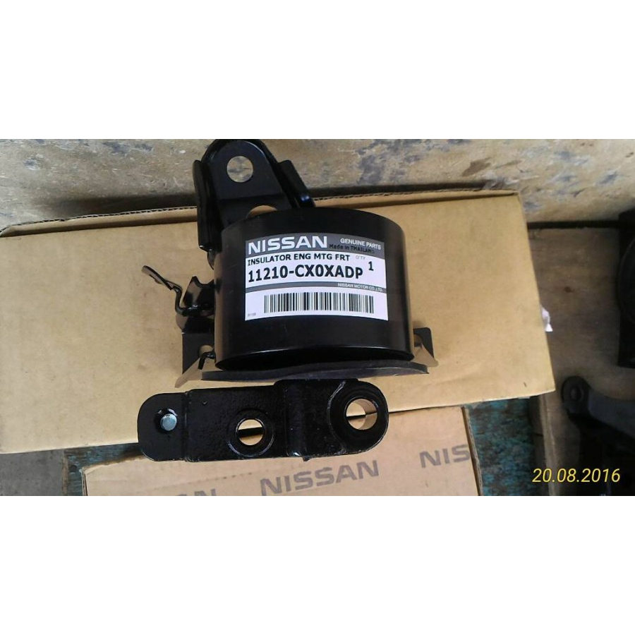 Engine mounting Nissan serena C24  kanan