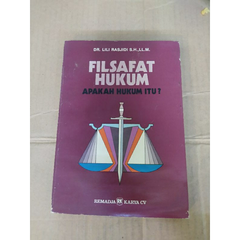 FILSAFAT HUKUM APAKAH HUKUM ITU