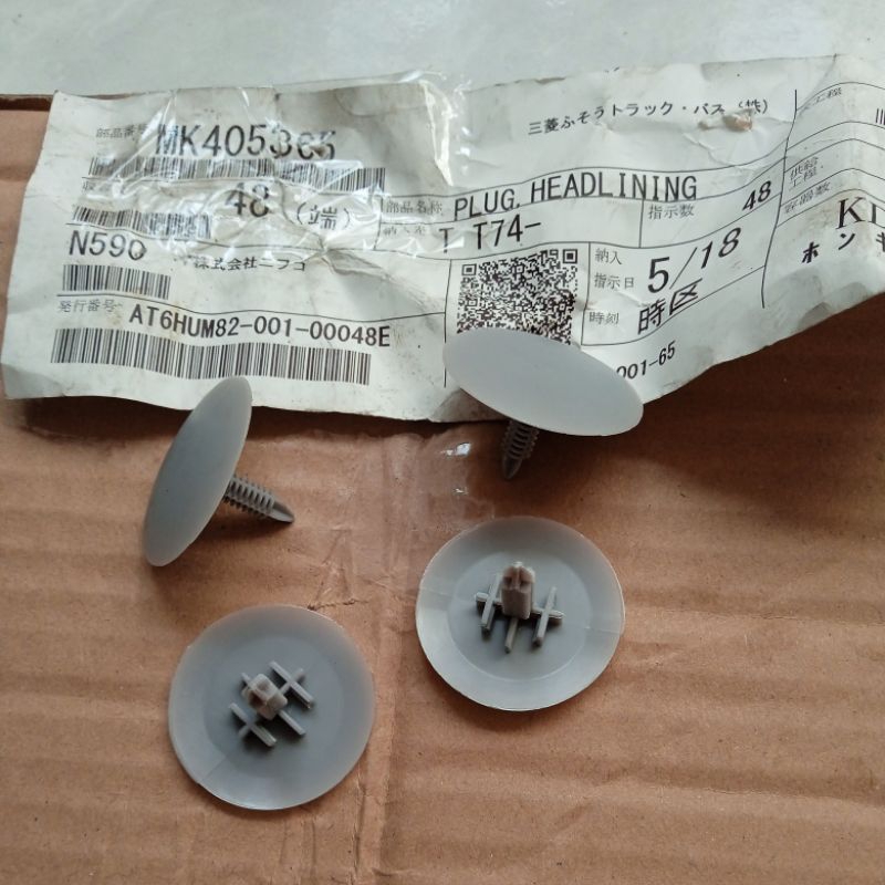 clip plafon mitsubishi canter ori
