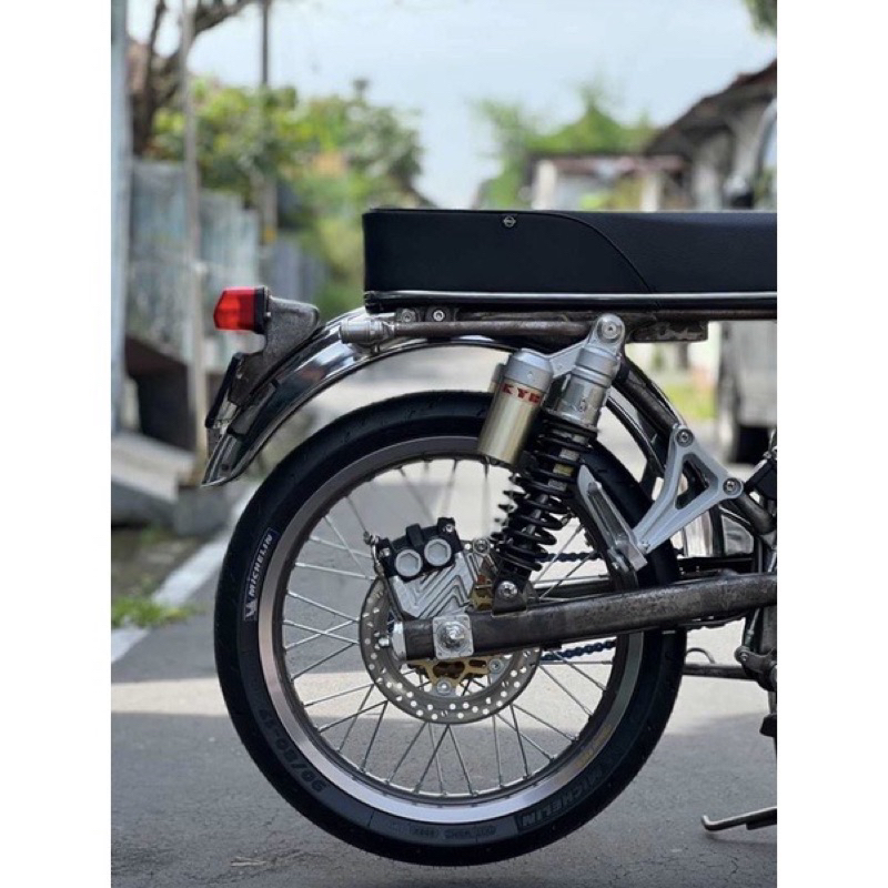 Slebor belakang cb125 helibars import